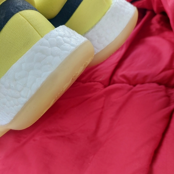 NWT Adidas Yellow Sneakers MEN Sz 7 Marquee BOOST LOW Basketball ( Bag D) - Picture 5 of 7